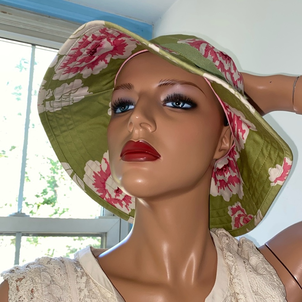 BANANA REPUBLIC BUCKET HAT CAP PINK PEONIES SIZE S/M